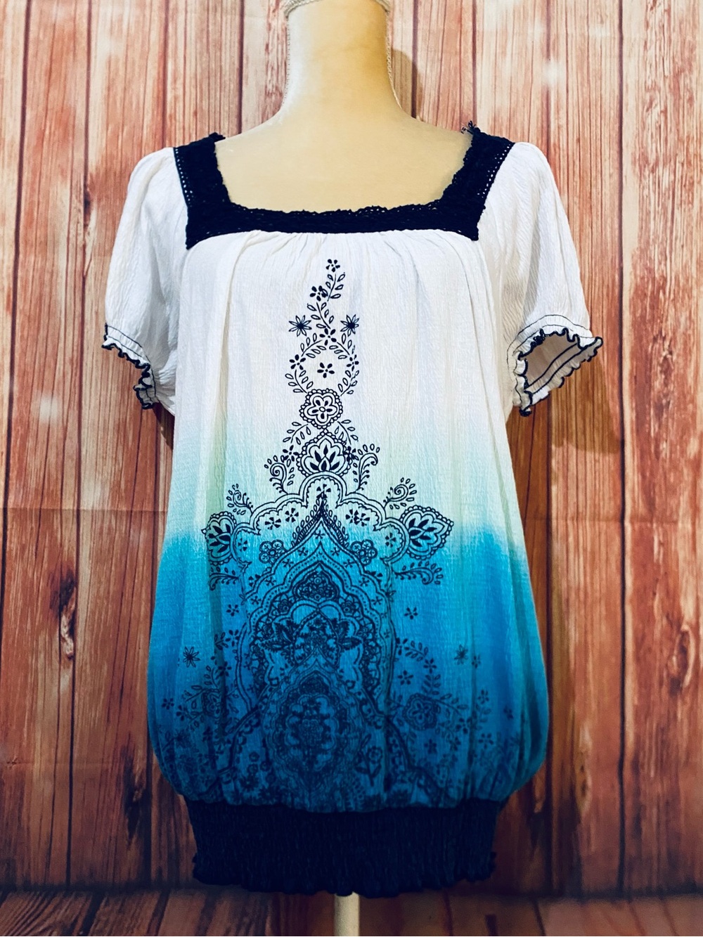 Women’s XL Blouse Absolutely Famous Short Sleeves Square Neck Elastic Waist Soft